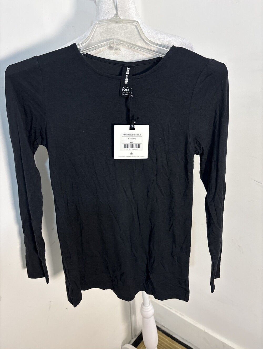 Agnes & Dora Black Fitted Long Sleeve Tee Shirt NWT Women's Size XXS Crew Neck